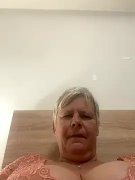 Snapshot of VyC7564 chatting on October 11, 10:52 pm VyC7564 online show from October 11, 10:52 pm