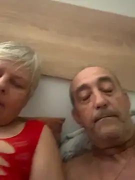 Snapshot of VyC7564 chatting on October 22, 1:17 am VyC7564 online show from October 22, 1:17 am