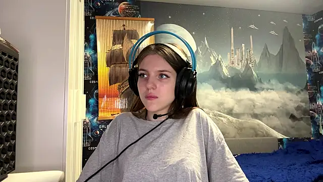 Elira Breeze online show from November 11, 12:16 pm