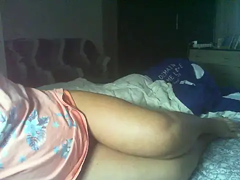 Lauray1 online show from November 16, 6:46 pm