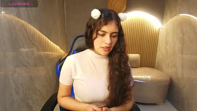 dany r  online show from October 6, 1:19 pm