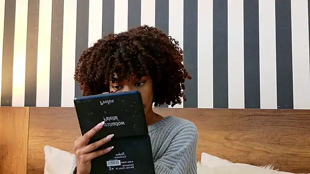 Stellaciel  online show from October 24, 10:28 pm