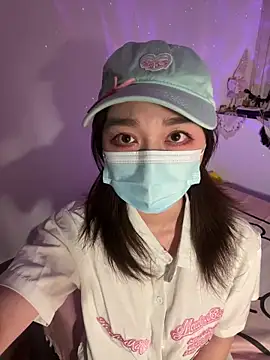 Snapshot of fioralba chatting on October 11, 5:00 pm fioralba online show from October 11, 5:00 pm