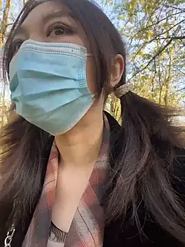 Snapshot of fioralba chatting on November 5, 1:55 pm fioralba online show from November 5, 1:55 pm