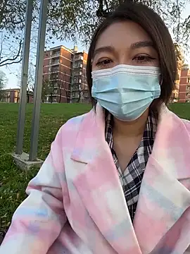 Snapshot of fioralba chatting on November 9, 2:48 pm fioralba online show from November 9, 2:48 pm