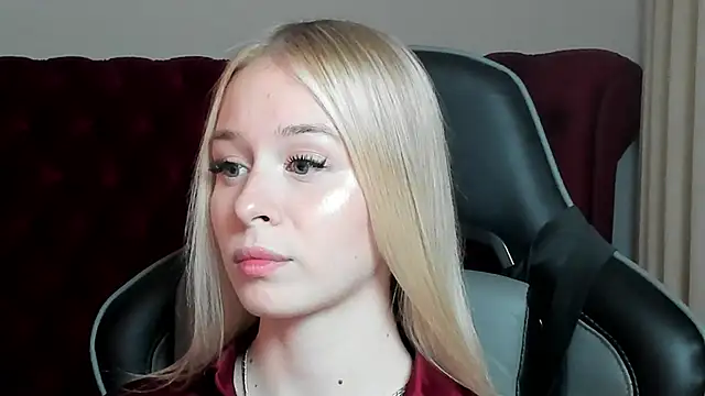 MiaGraces online show from October 20, 6:52 pm