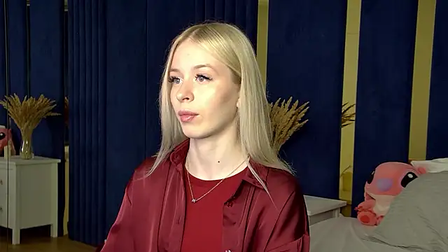 MiaGraces online show from November 11, 6:08 pm