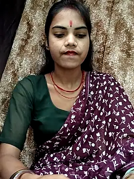 Snapshot of PRACHI-743 chatting on October 13, 1:05 am PRACHI-743 online show from October 13, 1:05 am