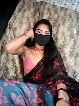 Snapshot of PRACHI-743 chatting on November 4, 1:27 am PRACHI-743 online show from November 4, 1:27 am