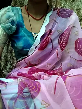 Snapshot of PRACHI-743 chatting on November 11, 1:16 am PRACHI-743 online show from November 11, 1:16 am