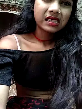 Snapshot of PRACHI-743 chatting on November 14, 1:37 am PRACHI-743 online show from November 14, 1:37 am