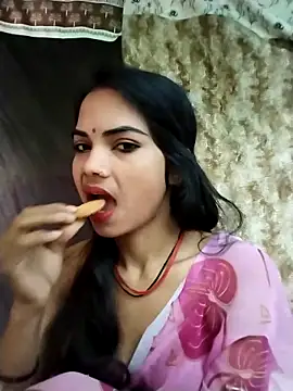 Snapshot of PRACHI-743 chatting on November 28, 2:14 am PRACHI-743 online show from November 28, 2:14 am