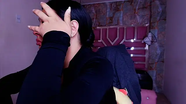 lorem adams online show from September 22, 11:45 am