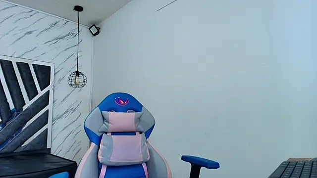 lorem adams online show from November 21, 11:09 am