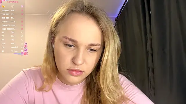 TanekaBoitel online show from October 12, 10:14 am