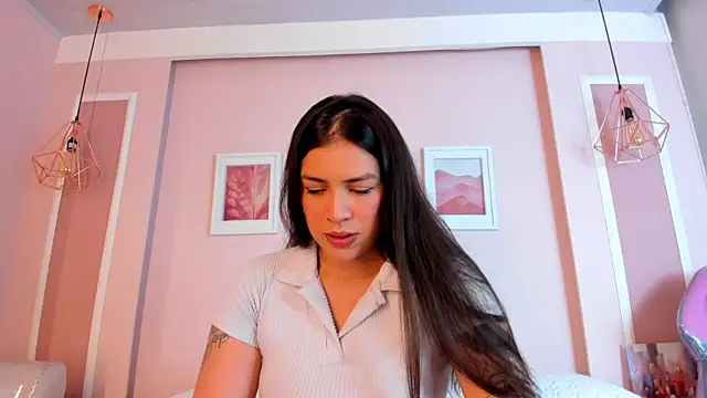 Sarah Reidd online show from October 1, 1:06 pm