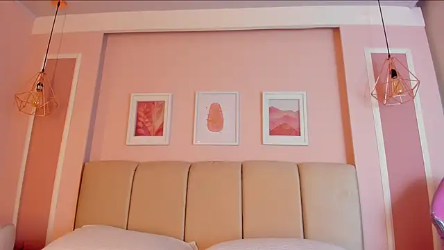 Sarah Reidd online show from October 28, 12:19 pm