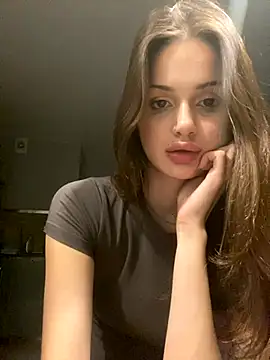 SoShyEmmyyy online show from September 21, 5:25 pm