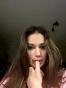 SoShyEmmyyy online show from September 23, 6:11 pm