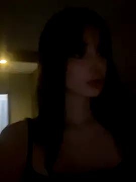 SoShyEmmyyy online show from October 3, 5:10 pm