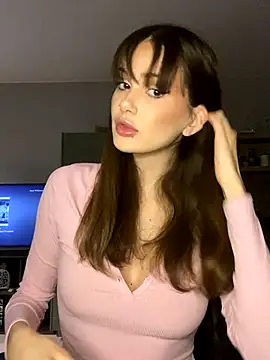 SoShyEmmyyy online show from October 12, 8:52 pm