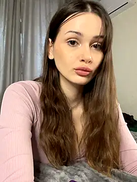 SoShyEmmyyy online show from November 24, 11:10 am