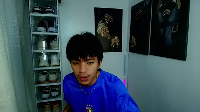 Snapshot of jayxxxlovescock chatting on October 10, 5:34 pm jayxxxlovescock online show from October 10, 5:34 pm