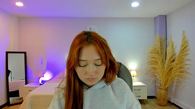 Samara Hilton 2 online show from October 8, 7:55 pm