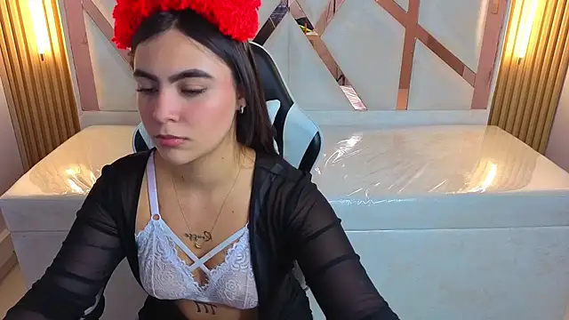 Snapshot of scarlett_smith_tp chatting on October 4, 12:58 pm scarlett smith tp online show from October 4, 12:58 pm