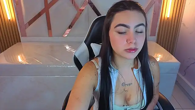 Snapshot of scarlett_smith_tp chatting on October 7, 12:46 pm scarlett smith tp online show from October 7, 12:46 pm