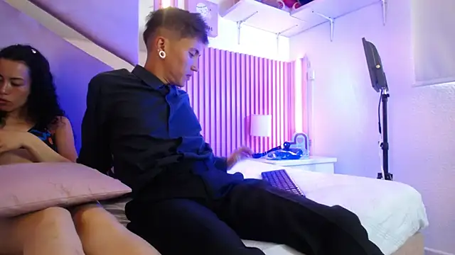 oblivionlove online show from September 23, 8:23 pm