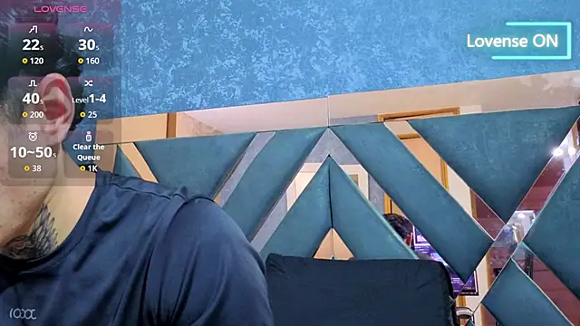 Snapshot of owen_desmond chatting on October 1, 1:55 am owen desmond online show from October 1, 1:55 am