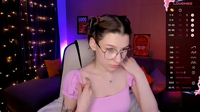 LinaBlossom  online show from October 7, 2:42 am