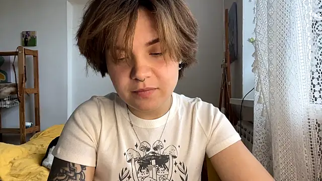 Snapshot of SabrinaFolts chatting on September 20, 10:05 am SabrinaFolts online show from September 20, 10:05 am