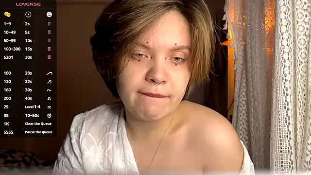 Snapshot of SabrinaFolts chatting on October 22, 3:12 pm SabrinaFolts online show from October 22, 3:12 pm