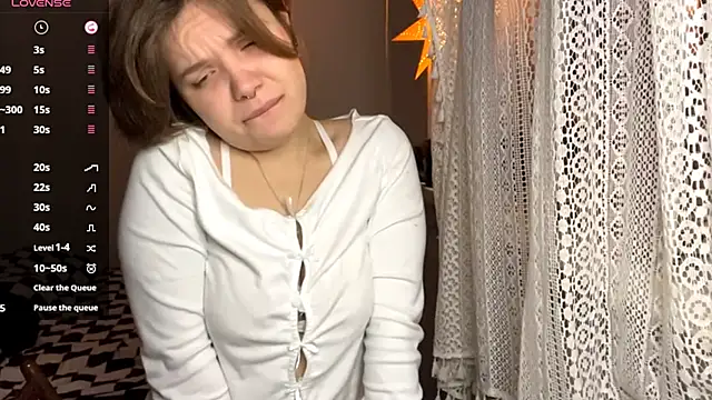 Snapshot of SabrinaFolts chatting on October 25, 6:24 pm SabrinaFolts online show from October 25, 6:24 pm