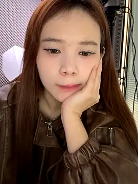 YY-27 online show from November 5, 5:40 am