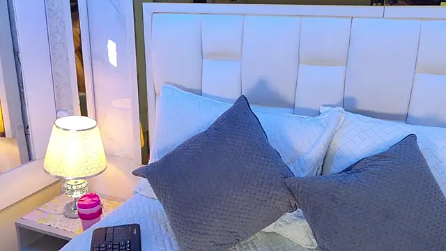 samanthaa sm online show from November 22, 11:53 am