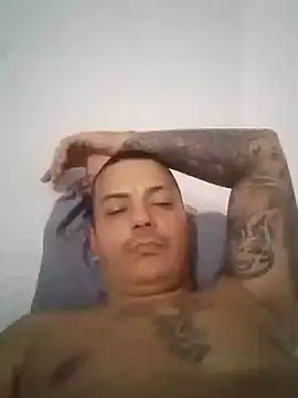 MaximoHall86 online show from October 7, 3:58 am