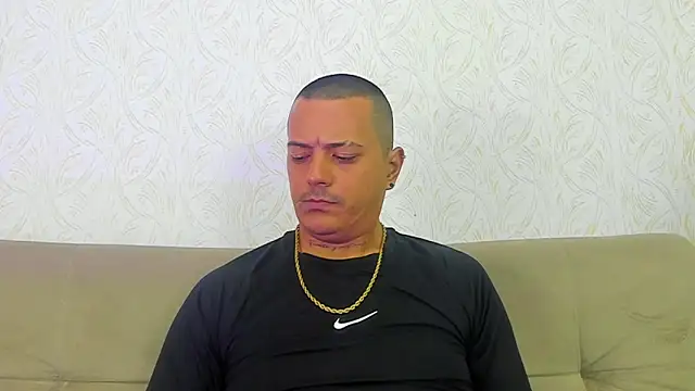 MaximoHall86 online show from November 5, 12:27 pm