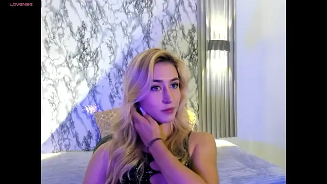 Dulcinea 2 online show from November 4, 7:02 pm