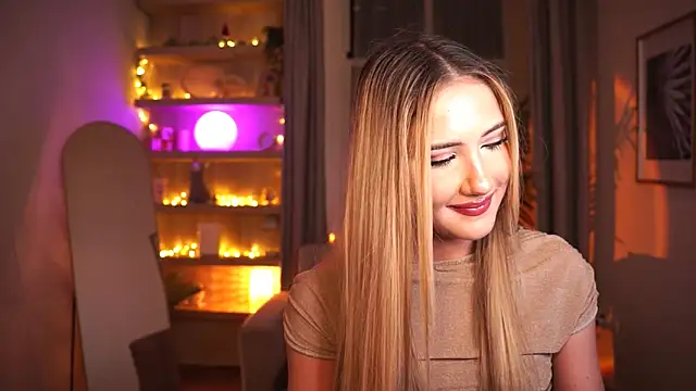 Snapshot of miumiiuu chatting on October 27, 6:23 pm miumiiuu online show from October 27, 6:23 pm