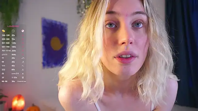 HoneyRay online show from November 2, 8:28 am