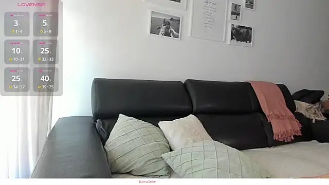 Snapshot of BulmaCeibe chatting on October 5, 2:15 pm BulmaCeibe online show from October 5, 2:15 pm