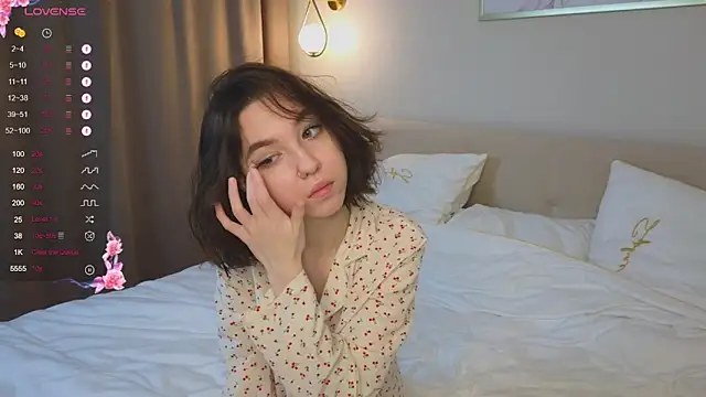 Veyaspace online show from October 18, 1:23 pm