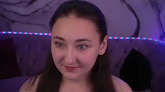 SashaDuvalle online show from September 27, 6:40 am