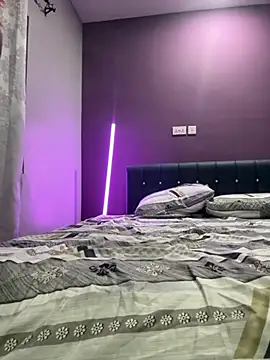 Zola Nooryi online show from September 30, 8:47 pm