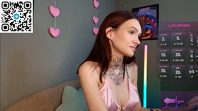 Selena Lune online show from November 5, 1:16 am