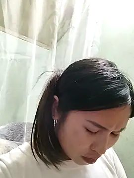 Snapshot of Mai4568 chatting on October 18, 1:45 pm Mai4568 online show from October 18, 1:45 pm