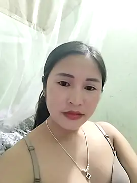 Snapshot of Mai4568 chatting on October 21, 1:12 pm Mai4568 online show from October 21, 1:12 pm